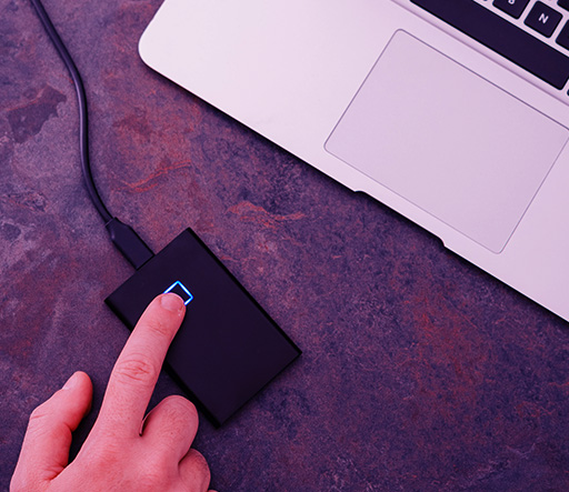 Recuperação de Dados em SSD danificado